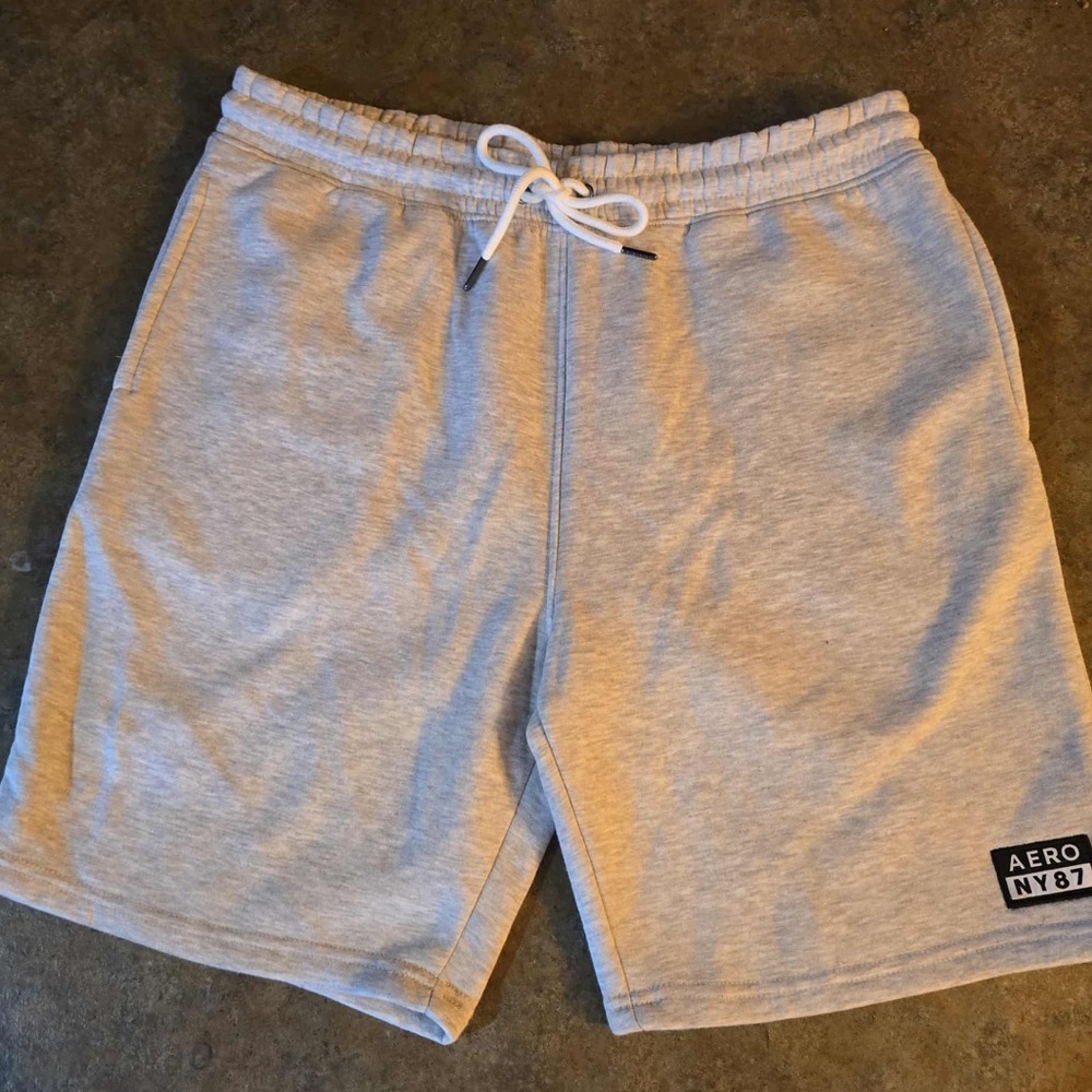 Aeropostale men's gray sweat shorts size Large